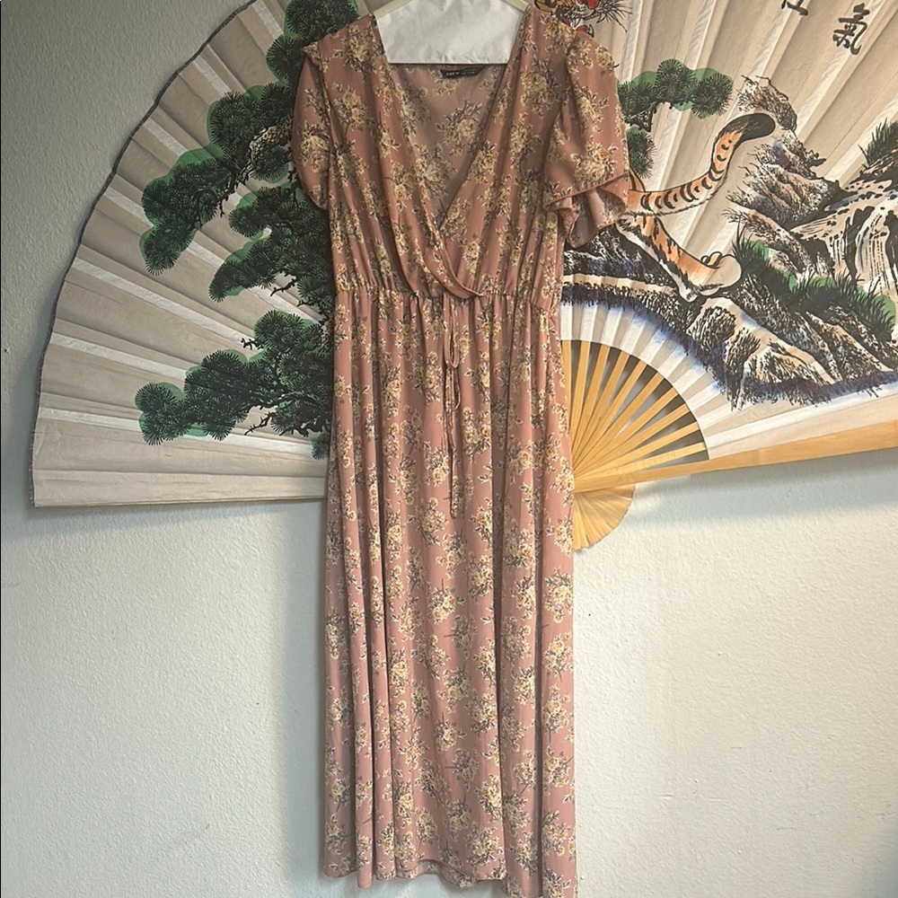 SHEIN Brown and Gold Sleeveless V-Neck Sundress